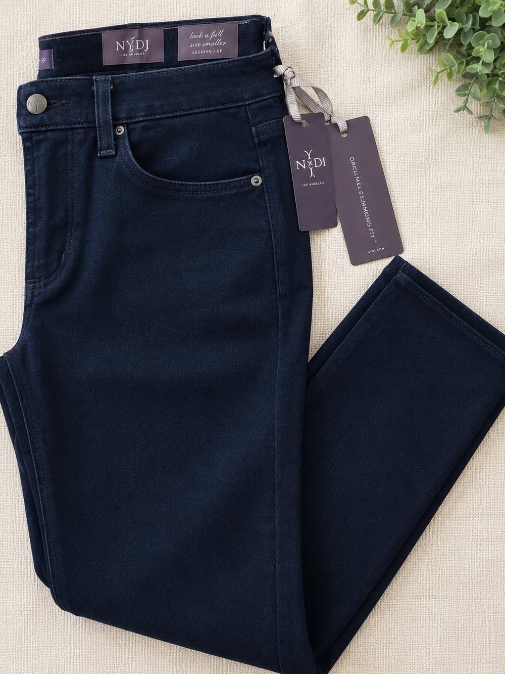 NYDJ Original Slimming Fit Legging Jeans 6P Dark Navy NWT